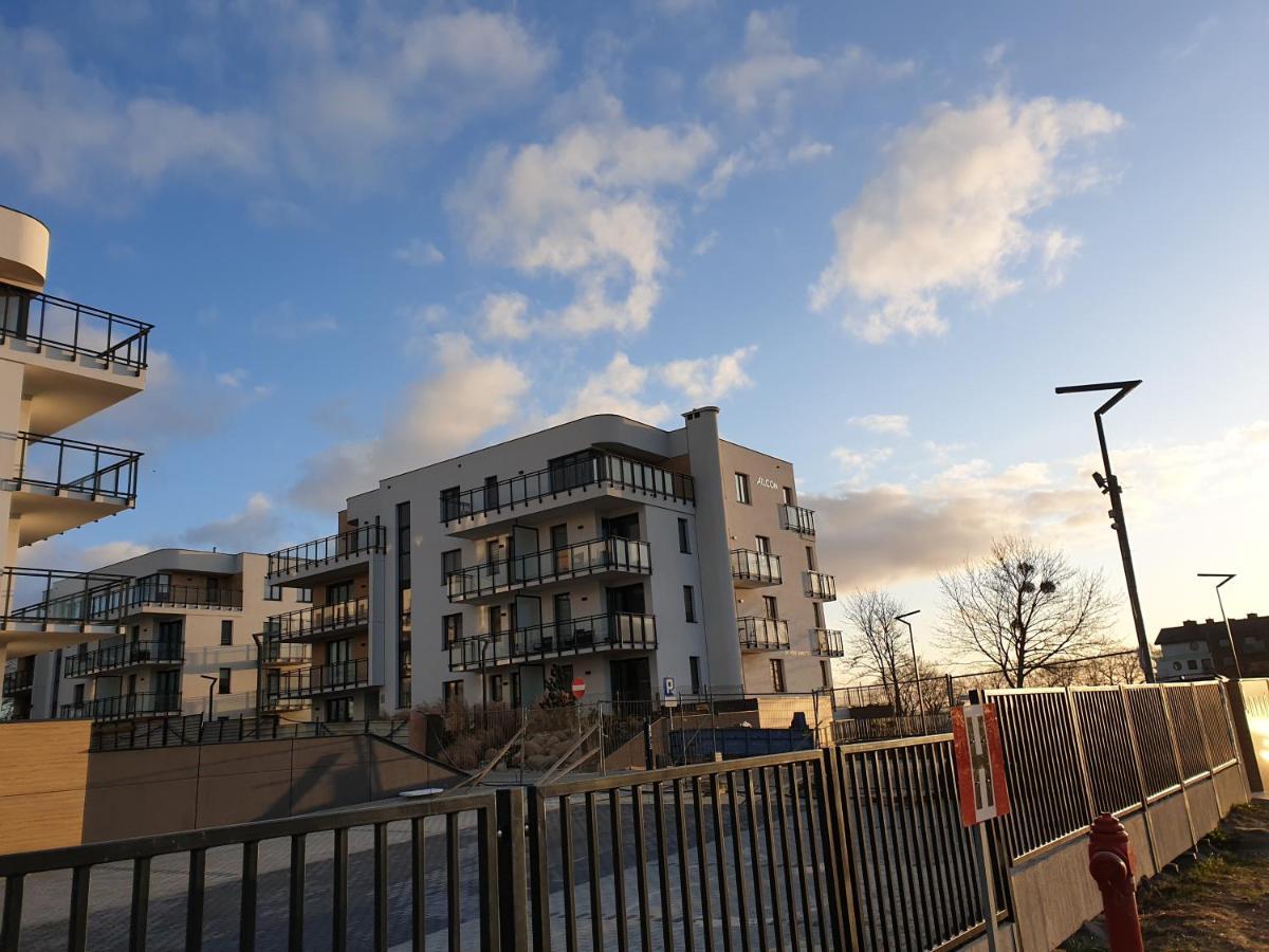 Apartament "Zloty Relaks" Tuz Przy Plazy Z Balkonem Z Widokiem Na Hel I Hamakami بوتسك المظهر الخارجي الصورة